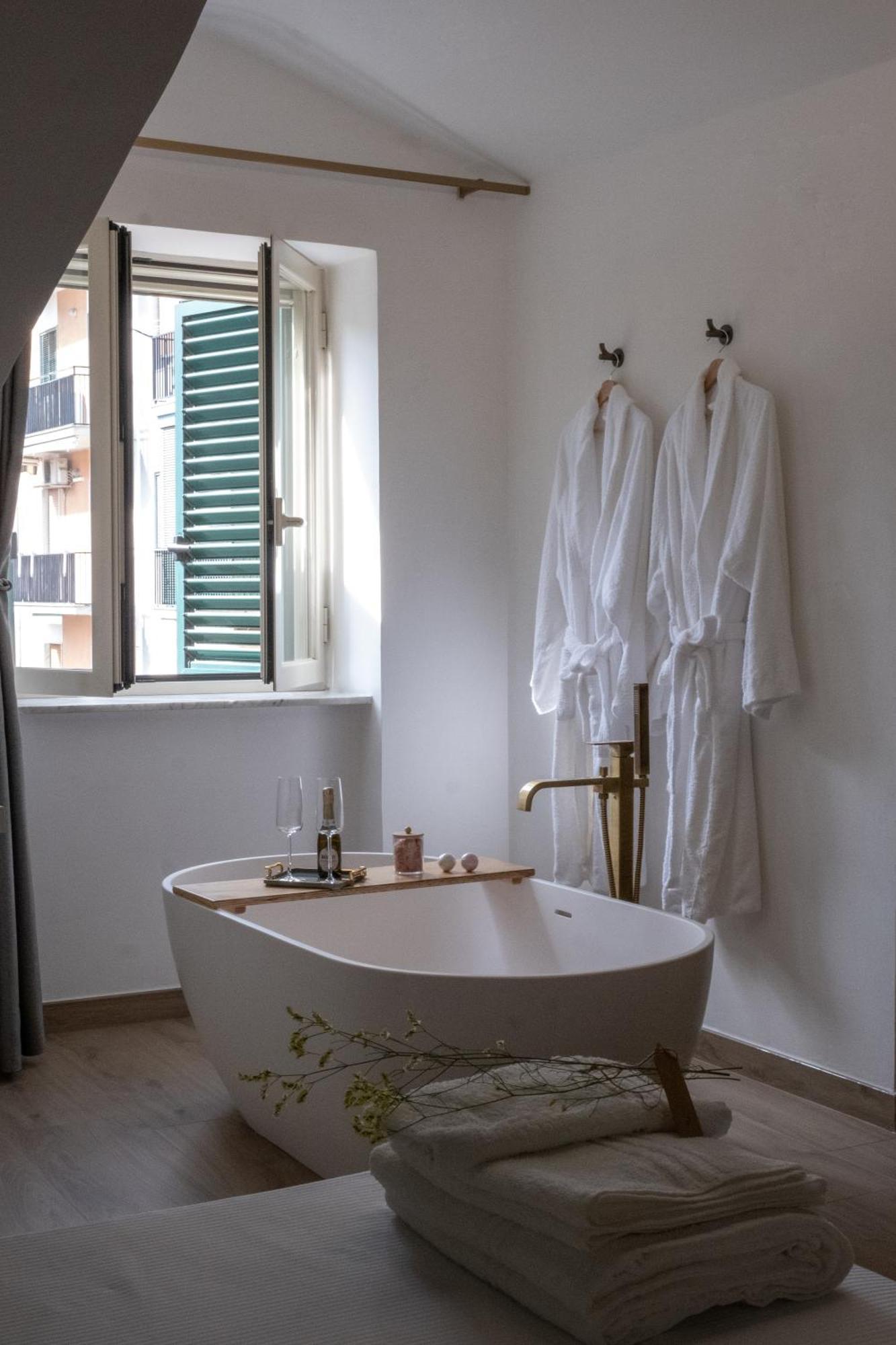 Coraline Deluxe Rooms Castellammare di Stabia Luaran gambar