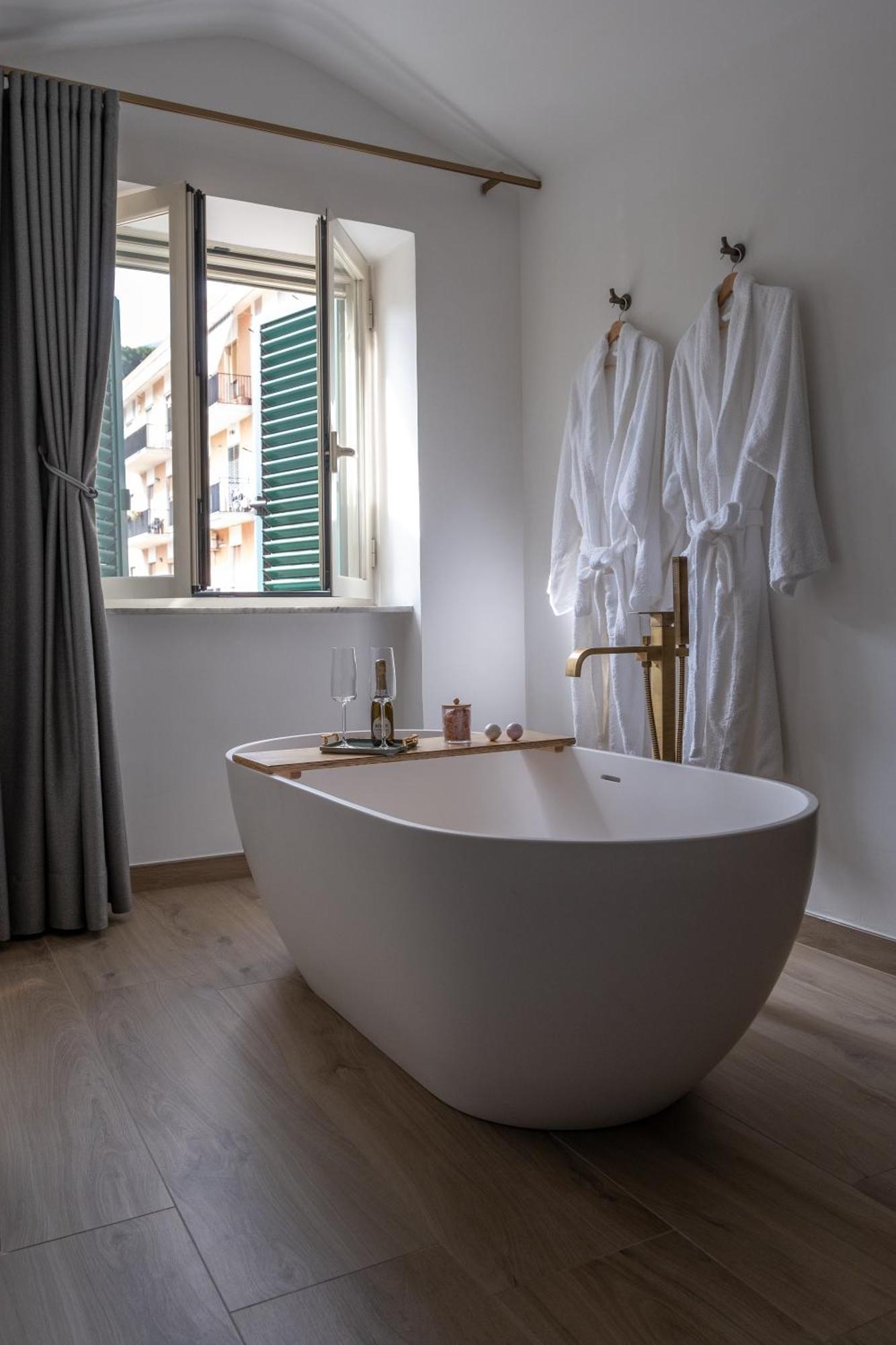 Coraline Deluxe Rooms Castellammare di Stabia Luaran gambar