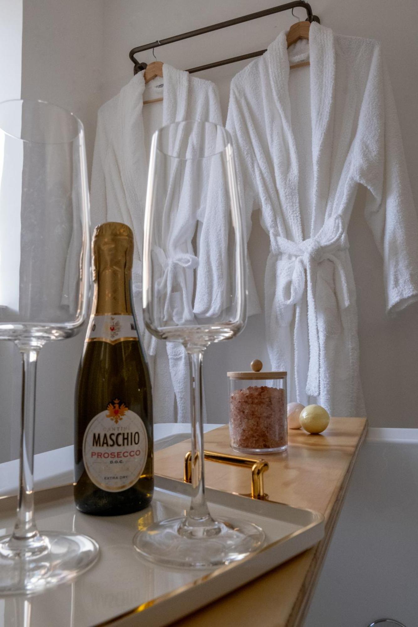 Coraline Deluxe Rooms Castellammare di Stabia Luaran gambar